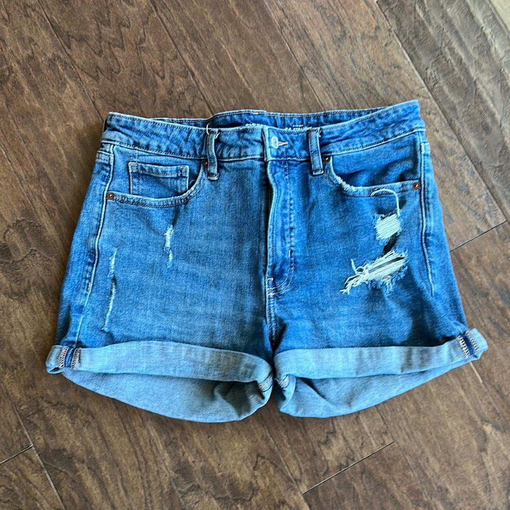 💙 Old Navy High-Rise O.G. Straight Distressed Denim Shorts – Size 12 💙